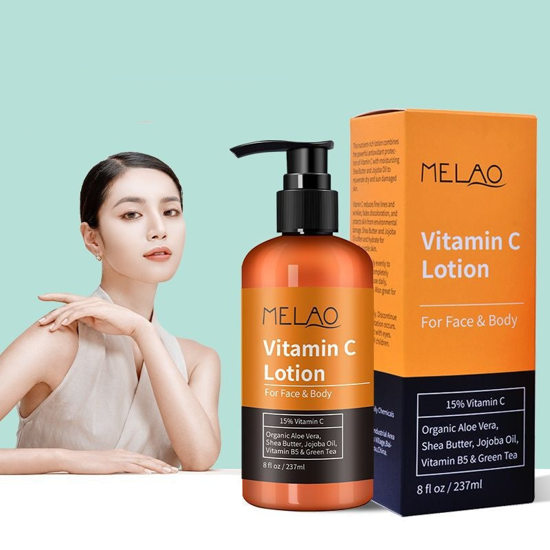 لوشن مرطب للجسم بفيتامين ج للنساء